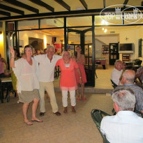 Aspri Petra Apartments 