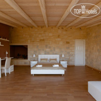 Lofos Village
