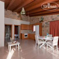 Lofos Village
