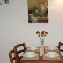 Sunshine Studios Apartments