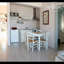 Adrakos Apartments