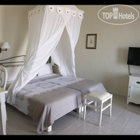 Adrakos Apartments