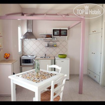 Adrakos Apartments