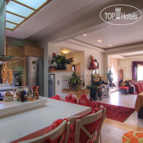 Ellis Studios & Villas 