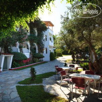 Castello Apartments