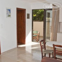 Oasis Apartments & Rooms