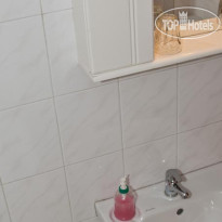 Oasis Apartments & Rooms