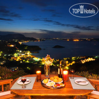 Daedalos & Ikaros Luxury Villas