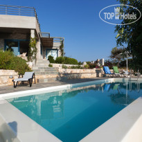 Daedalos & Ikaros Luxury Villas