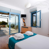 Daedalos & Ikaros Luxury Villas