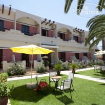 Nikolas Suites