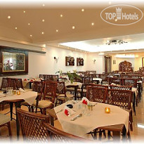 Almyrida Beach Hotel & Studios 