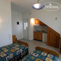Evita Beach Apartments 