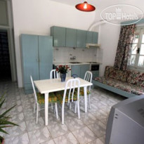 Evita Beach Apartments 