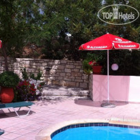Zoe Hotel