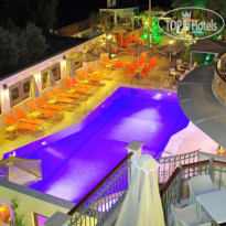 Bella Elena Apartments
