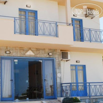 Kleanthi Studios & Apartments