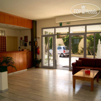 Damnoni Bay Hotel