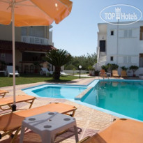 Elena Rooms & Apartments