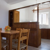 Elena Rooms & Apartments