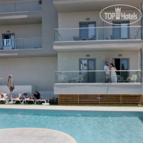 City Green Hotel pool