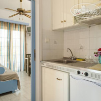 Tripodis Apartments
