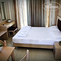 Crystal Bay Hotel 