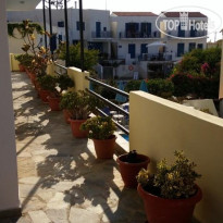 Castelli Studios & Apartments 