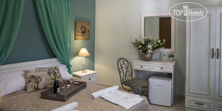 Hotelier's photos Elia Portou Rooms