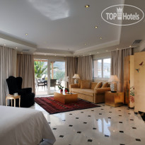 Out of the Blue, Capsis Elite Resort