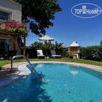 Out of the Blue, Capsis Elite Resort