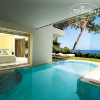 Out of the Blue, Capsis Elite Resort