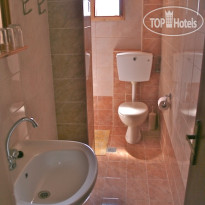 Lefka Hotel 