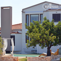 Galiatsos Villa