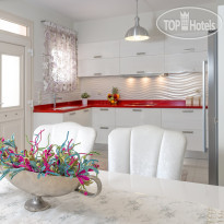 Aphrodite Villa (HER)