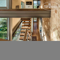 Charlotte Villa Staircase