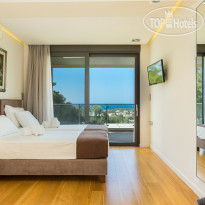 Lefteris Villa 