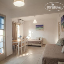Evina Rooms & Villas