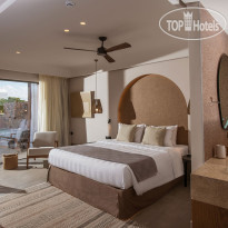 Paralos Venus Suites 