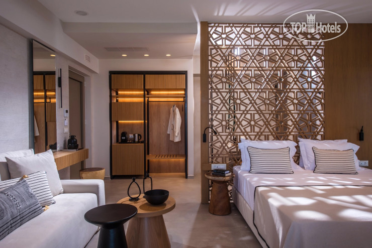 Niriides Palace Hotel