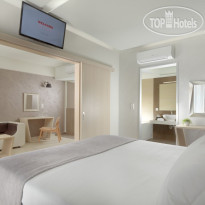 Melrose Hotel