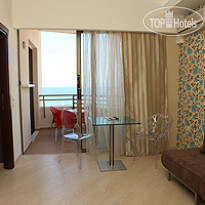 Steris Elegant Beach Hotel & Apartments