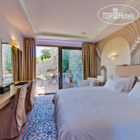 Royal Marmin Bay Boutique & Art Hotel 