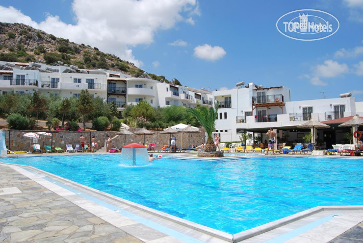 New photos from tourists Semiramis Village 4*