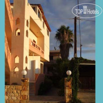 Karavanos Apartments