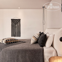 Bluegr Minos Beach Art Hotel