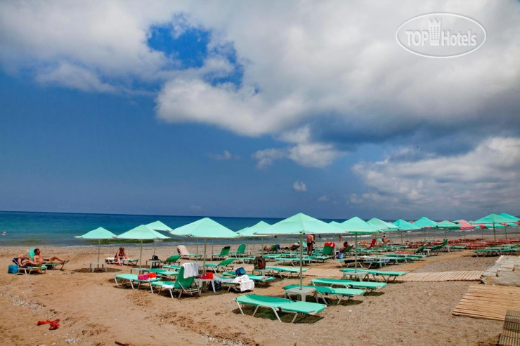 Пляж в PortAventura Hotel PortAventura 4*