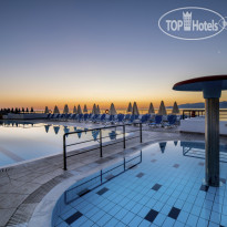 Horizon Beach Hotel & Stelios Family Rooms 