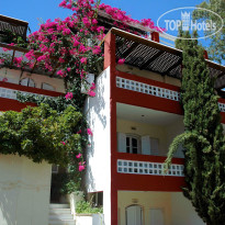 Troulis Apartments 