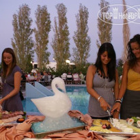 Kyknos Beach Hotel & Bungalows 